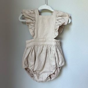 OAT CO Linen Flutter Sleeve Bloomer Romper - Petal -
6-12